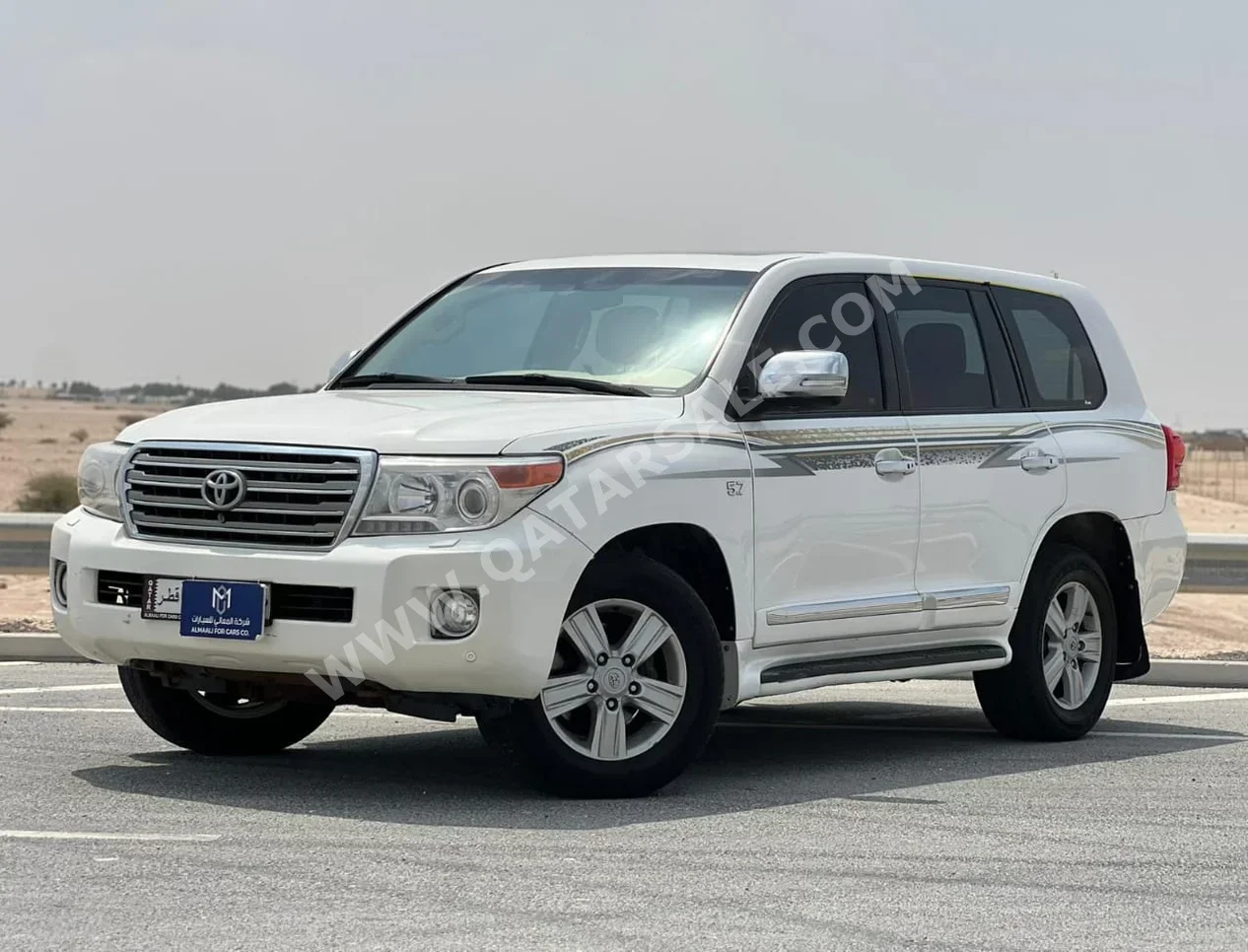 تويوتا  لاند كروزر  في اكس ار  2013  اوتوماتيك  348,000 كم  8 سلندر  دفع رباعي  اس يو في  أبيض