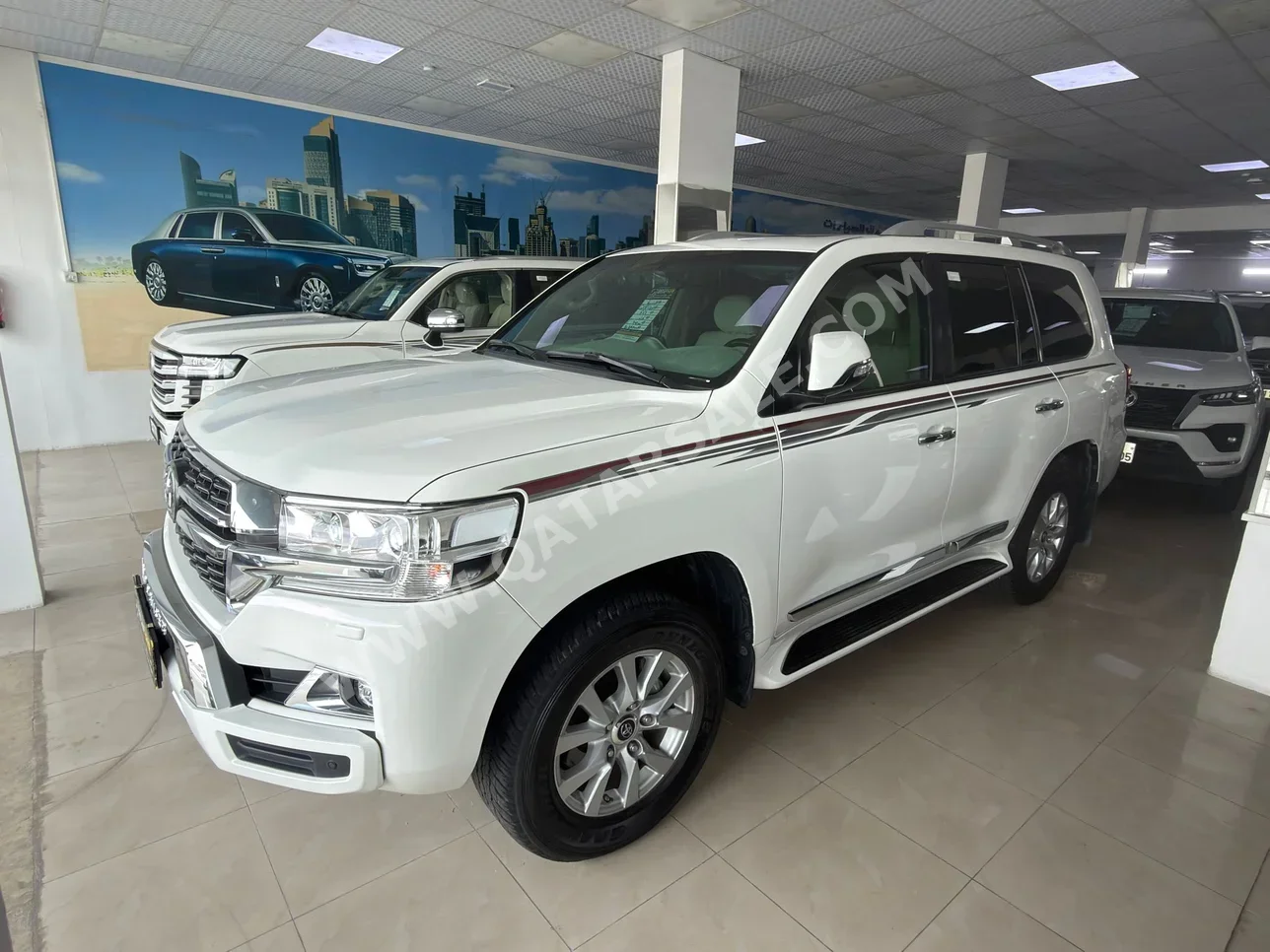 Toyota  Land Cruiser  GXR  2021  Automatic  105,000 Km  6 Cylinder  Four Wheel Drive (4WD)  SUV  White