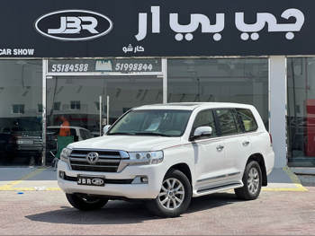 Toyota  Land Cruiser  GXR  2019  Automatic  277,000 Km  8 Cylinder  Four Wheel Drive (4WD)  SUV  White