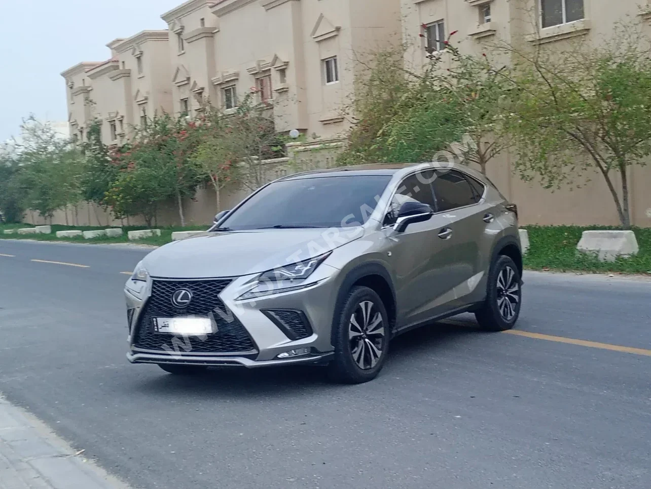 لكزس  ان اكس  300  2021  اوتوماتيك  108,000 كم  4 سلندر  دفع رباعي  اس يو في  فضي