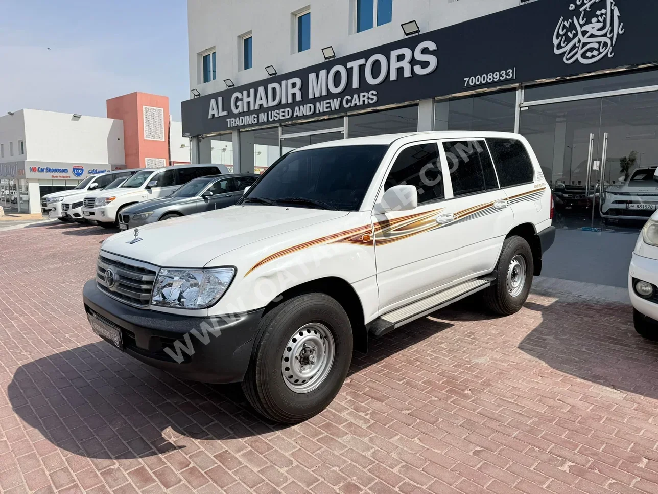 Toyota  Land Cruiser  GX  2006  Manual  139,000 Km  6 Cylinder  Four Wheel Drive (4WD)  SUV  White