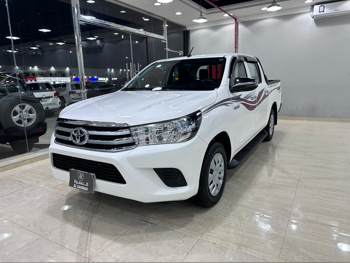 Toyota  Hilux  2020  Manual  88,000 Km  4 Cylinder  Four Wheel Drive (4WD)  Pick Up  White