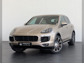 Porsche  Cayenne  S  2016  Automatic  90,750 Km  6 Cylinder  Four Wheel Drive (4WD)  SUV  Gold