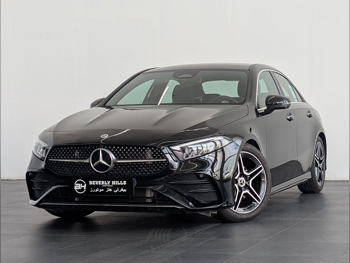 Mercedes-Benz  A-Class  200  2025  Automatic  14,200 Km  4 Cylinder  Rear Wheel Drive (RWD)  Sedan  Black  With Warranty