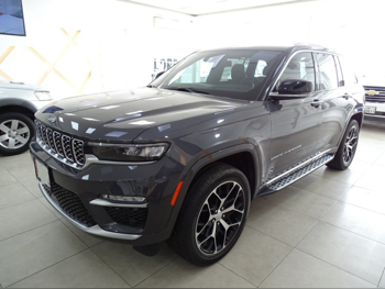 Jeep  Grand Cherokee  Summit  2024  Automatic  6,900 Km  6 Cylinder  Four Wheel Drive (4WD)  SUV  Gray  With Warranty