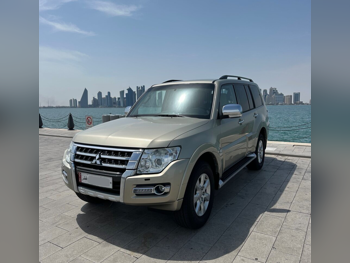 Mitsubishi  Pajero  GLS  2019  Automatic  105,000 Km  6 Cylinder  Four Wheel Drive (4WD)  SUV  Beige Metalic