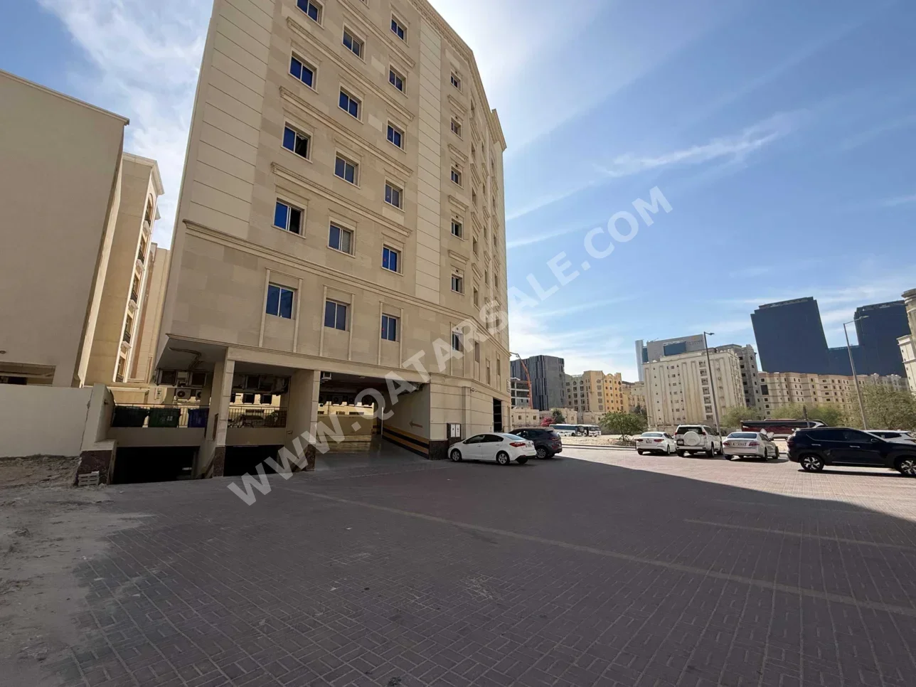 3 Bedrooms  Apartment  For Sale  in Doha -  Fereej Bin Mahmoud  Not Furnished
