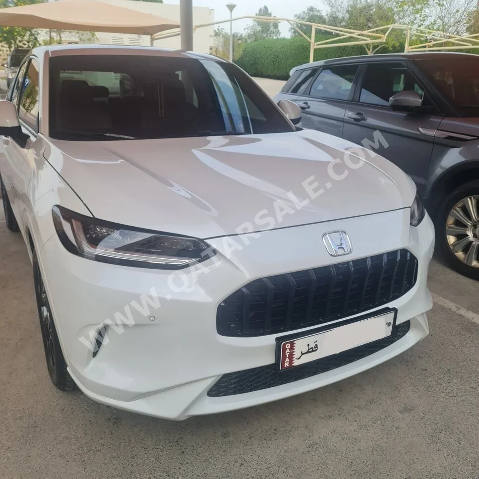 Honda  ZR-V  EX  2024  Automatic  8,993 Km  4 Cylinder  Four Wheel Drive (4WD)  SUV  White  With Warranty