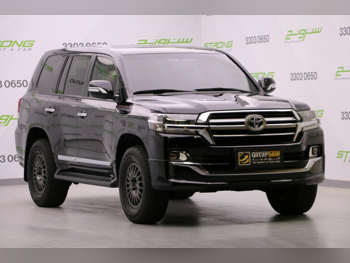 تويوتا  لاند كروزر  جي اكس ار - غراند تورينغ  2019  اوتوماتيك  159,000 كم  8 سلندر  دفع رباعي  اس يو في  أسود