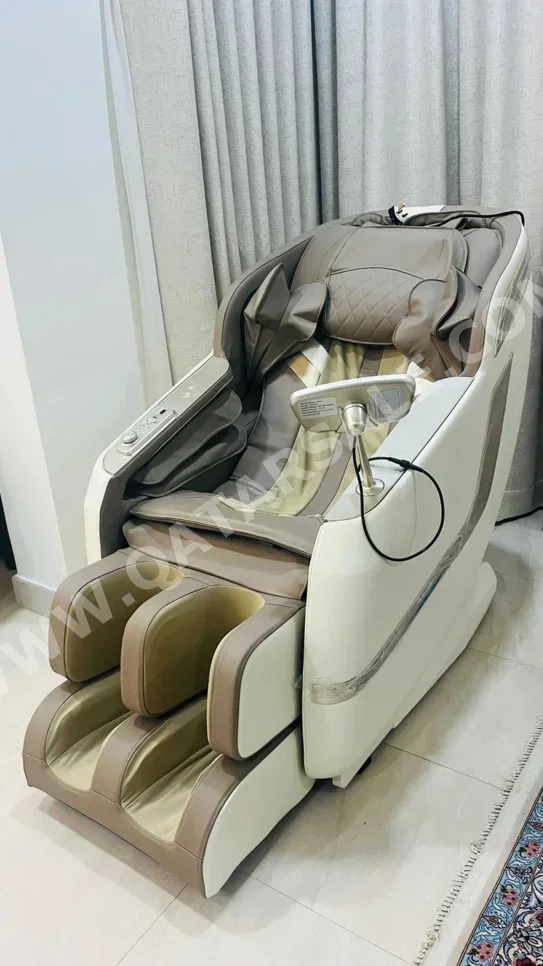Massage Chair BestMassage  White  All Body  4D