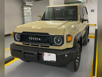 تويوتا  لاند كروزر  هارد توب  2026  عادي  700 كم  6 سلندر  دفع رباعي  اس يو في  بيج  تحت الضمان