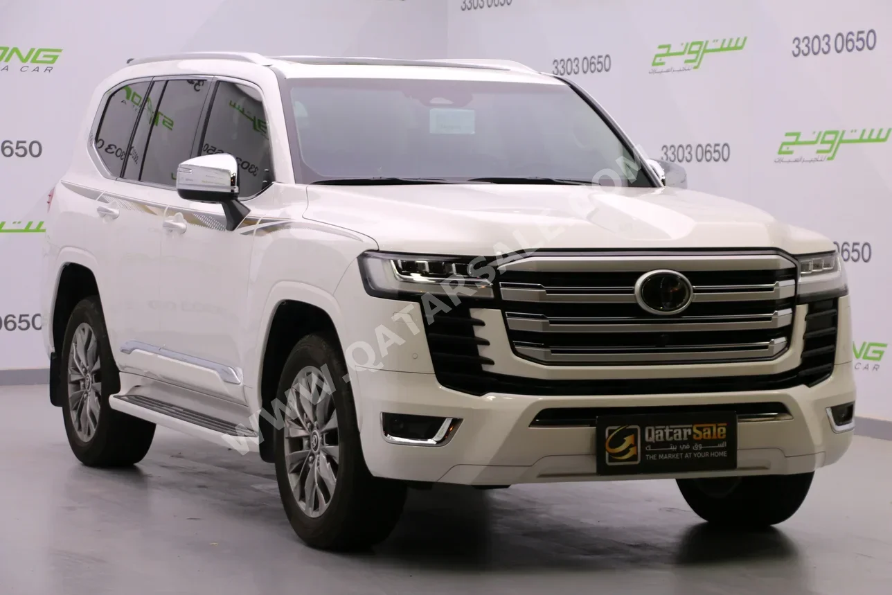 تويوتا  لاند كروزر  في اكس ار توين توربو  2025  اوتوماتيك  33,000 كم  6 سلندر  دفع رباعي  اس يو في  أبيض  تحت الضمان