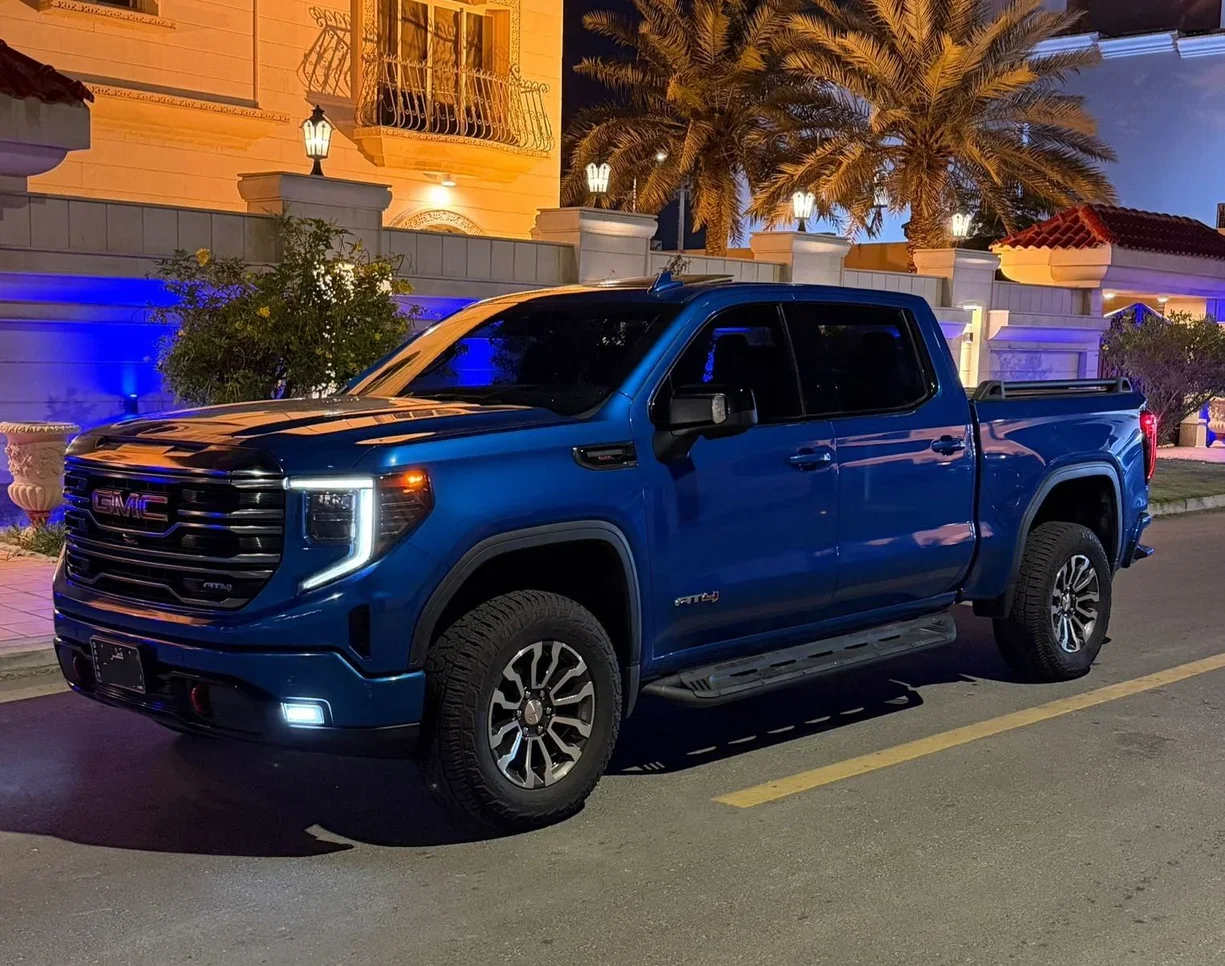 جي ام سي  سييرا  اي تي 4  كاربون برو  2022  اوتوماتيك  87,000 كم  8 سلندر  دفع رباعي  بيكب  ازرق  تحت الضمان
