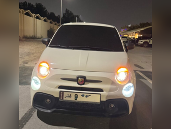 Fiat  695  Abarth  2023  Automatic  9,300 Km  4 Cylinder  Front Wheel Drive (FWD)  Hatchback  White  With Warranty