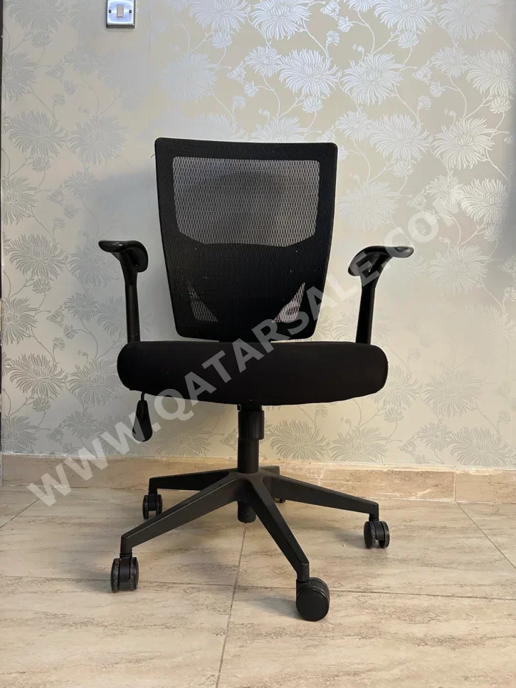 كراسي مكتب - كرسي السكرتيري  - أسود