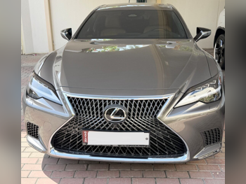 Lexus LS 500 H 2026 Automatic 900 Km 6 Cylinder Rear Wheel Drive (RWD) Sedan Gray With Warranty