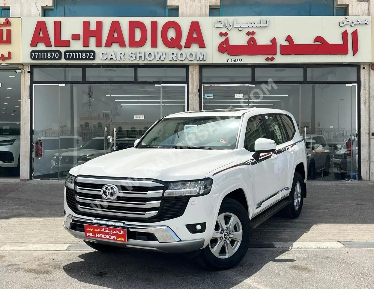 Toyota  Land Cruiser  GXR  2025  Automatic  7,000 Km  6 Cylinder  Four Wheel Drive (4WD)  SUV  White  With Warranty