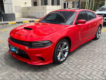 دودج  تشارجر  جي تي  2021  اوتوماتيك  82,000 كم  6 سلندر  دفع خلفي  سيدان  أحمر