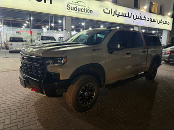 Chevrolet  Silverado  ZR 2  2023  Automatic  59,000 Km  8 Cylinder  Four Wheel Drive (4WD)  Pick Up  Beige  With Warranty