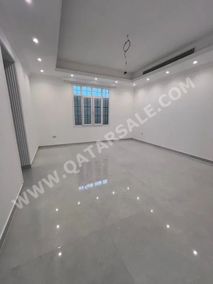 سكن عائلي  - غير مفروشة  - الريان  - أبو هامور  - 7 غرف نوم