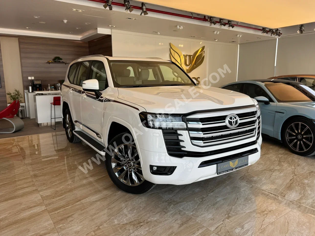 Toyota  Land Cruiser  GXR Twin Turbo  2025  Automatic  2,000 Km  6 Cylinder  Four Wheel Drive (4WD)  SUV  White  With Warranty