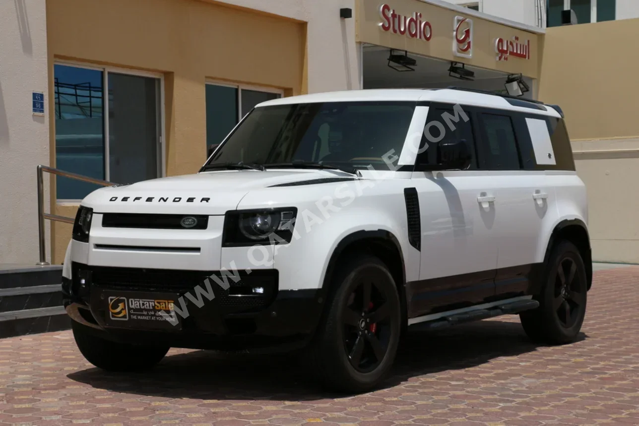 لاند روفر  ديفيندر  110 اتش اس اي  2022  اوتوماتيك  124,000 كم  6 سلندر  دفع رباعي  اس يو في  أبيض  تحت الضمان