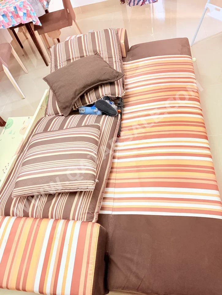 الأرائك والكنب والكراسي كنبة-سرير  - مزيج القطن \ القطن  - أصفر