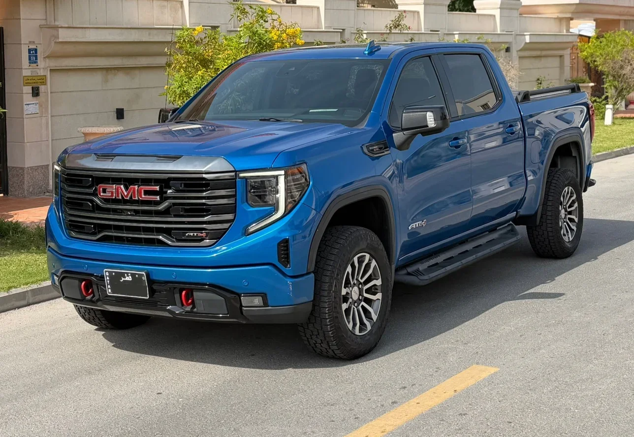 GMC  Sierra  AT4 Carbon Pro  2022  Automatic  87,000 Km  8 Cylinder  Four Wheel Drive (4WD)  Pick Up  Blue  With Warranty