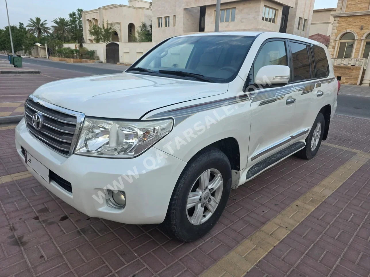 Toyota  Land Cruiser  GX  2015  Automatic  291,000 Km  6 Cylinder  Four Wheel Drive (4WD)  SUV  White