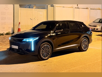 Exeed  RX  400T FlagShip  2025  Automatic  9,600 Km  4 Cylinder  Four Wheel Drive (4WD)  SUV  Black  With Warranty