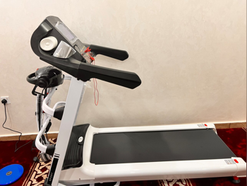 أجهزة اللياقة البدنية - الات المشي  - قابل للطي