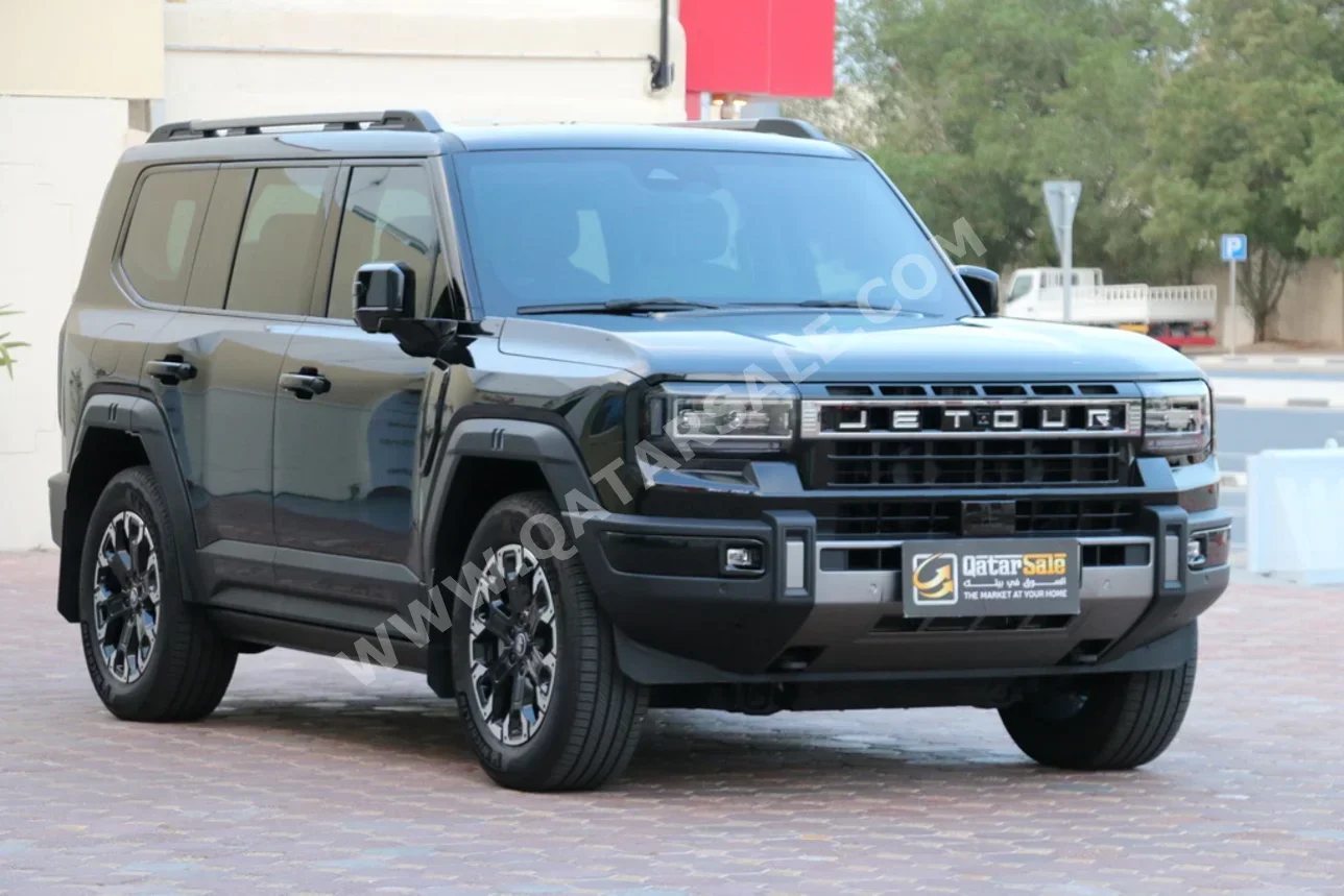 Jetour  G700  Flagship  2026  Automatic  6,300 Km  4 Cylinder  Four Wheel Drive (4WD)  SUV  Black  With Warranty