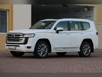 تويوتا  لاند كروزر  في اكس ار توين توربو  2026  اوتوماتيك  0 كم  6 سلندر  دفع رباعي  اس يو في  أبيض  تحت الضمان