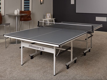 أسود و أزرق  طاولة تنس ( بنق بونق )