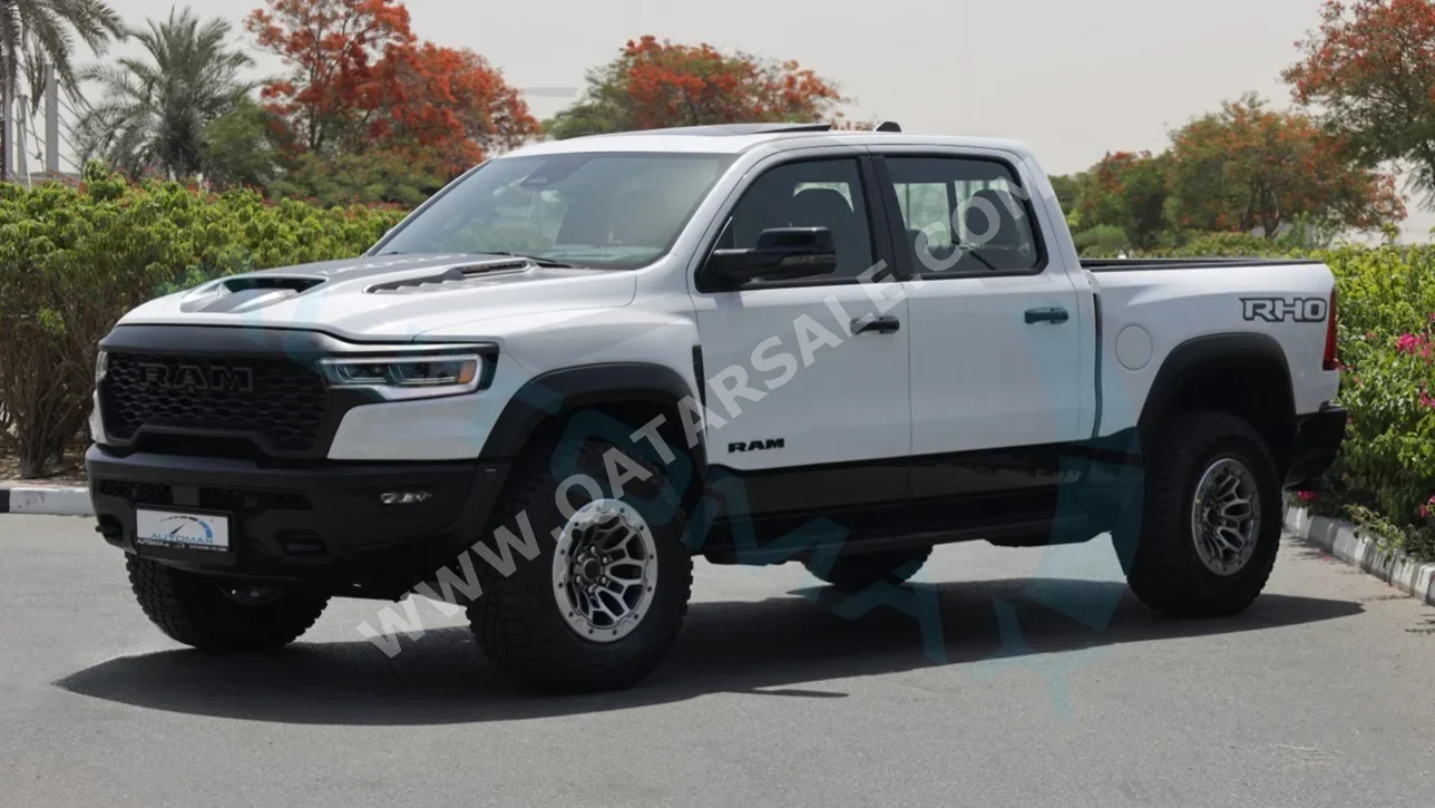 Dodge  Ram  1500 RHO  2025  Automatic  0 Km  6 Cylinder  Four Wheel Drive (4WD)  Pick Up  White  With Warranty