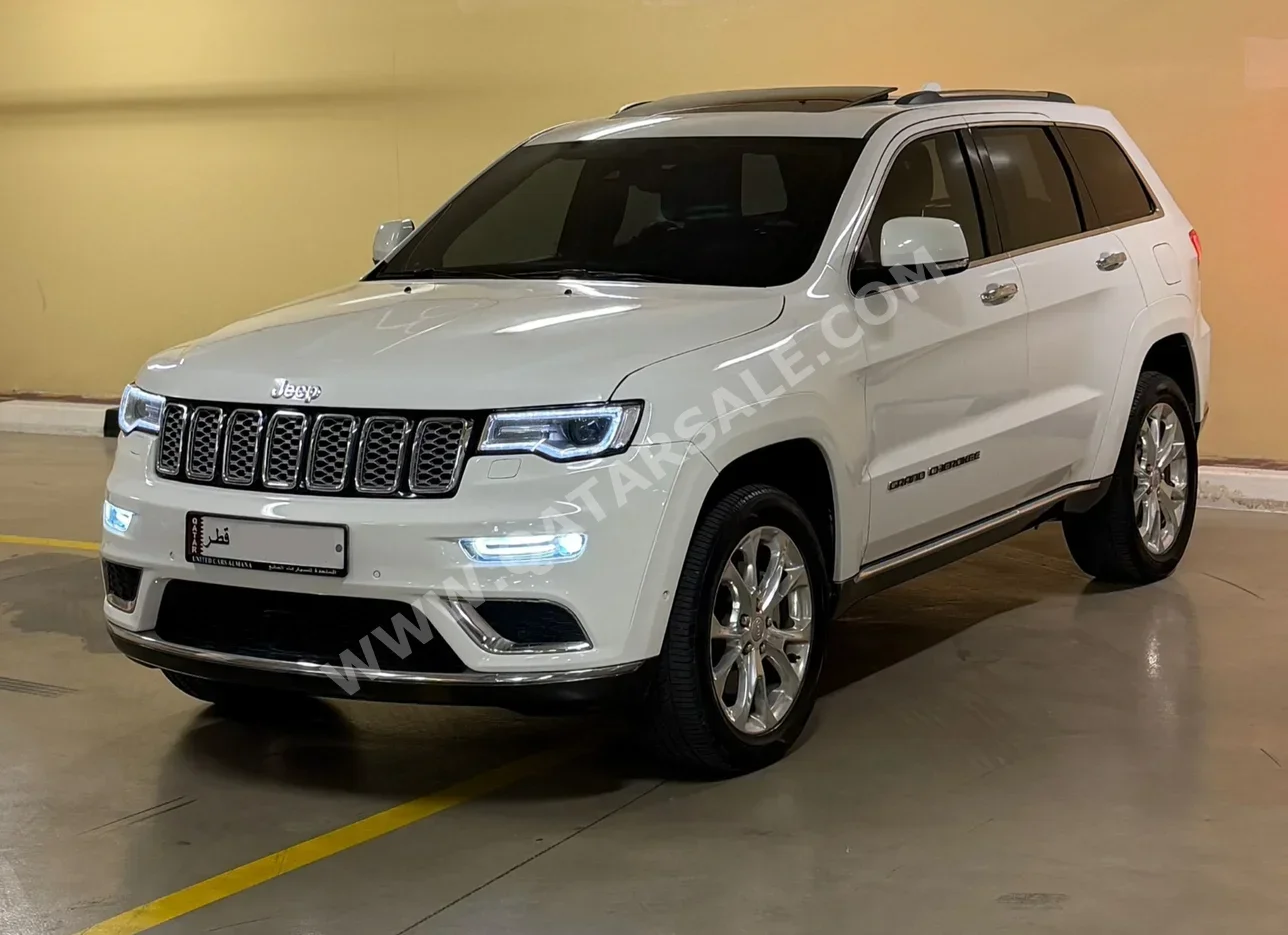 جييب  جراند شيروكي  سومت  2021  اوتوماتيك  112,000 كم  6 سلندر  دفع رباعي  اس يو في  أبيض