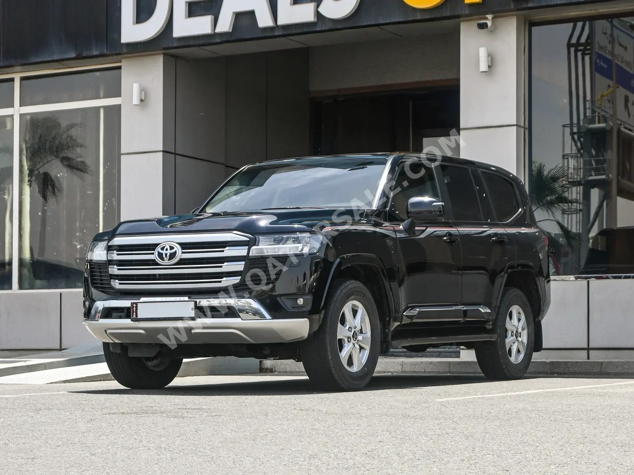 Toyota  Land Cruiser  GXR  2024  Automatic  71,000 Km  6 Cylinder  Four Wheel Drive (4WD)  SUV  Black  With Warranty