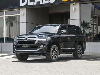 Toyota  Land Cruiser  GXR- Grand Touring  2019  Automatic  88,000 Km  8 Cylinder  Four Wheel Drive (4WD)  SUV  Black