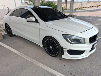 Mercedes-Benz  CLA  250  2015  Automatic  290,000 Km  4 Cylinder  Rear Wheel Drive (RWD)  Sedan  White