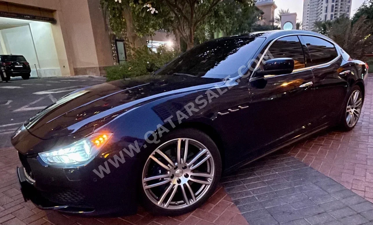 مزاراتي  جيبلي  2015  اوتوماتيك  78,000 كم  6 سلندر  دفع خلفي  سيدان  أزرق غامق