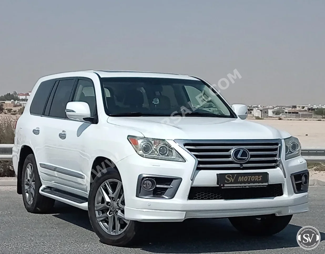 Lexus  LX  570  2010  Automatic  101,000 Km  8 Cylinder  Four Wheel Drive (4WD)  SUV  White