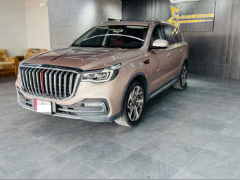 Hongqi  HS7  ID50  2022  Automatic  9,000 Km  6 Cylinder  Four Wheel Drive (4WD)  SUV  Gold