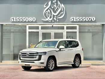 Toyota  Land Cruiser  GXR Twin Turbo  2023  Automatic  66,000 Km  6 Cylinder  Four Wheel Drive (4WD)  SUV  White  With Warranty