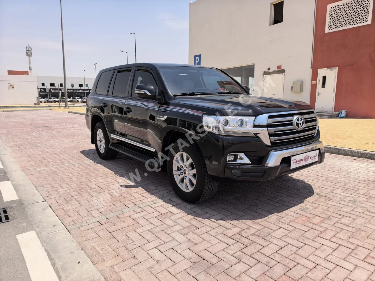 Toyota  Land Cruiser  GXR  2021  Automatic  160,000 Km  6 Cylinder  Four Wheel Drive (4WD)  SUV  Black