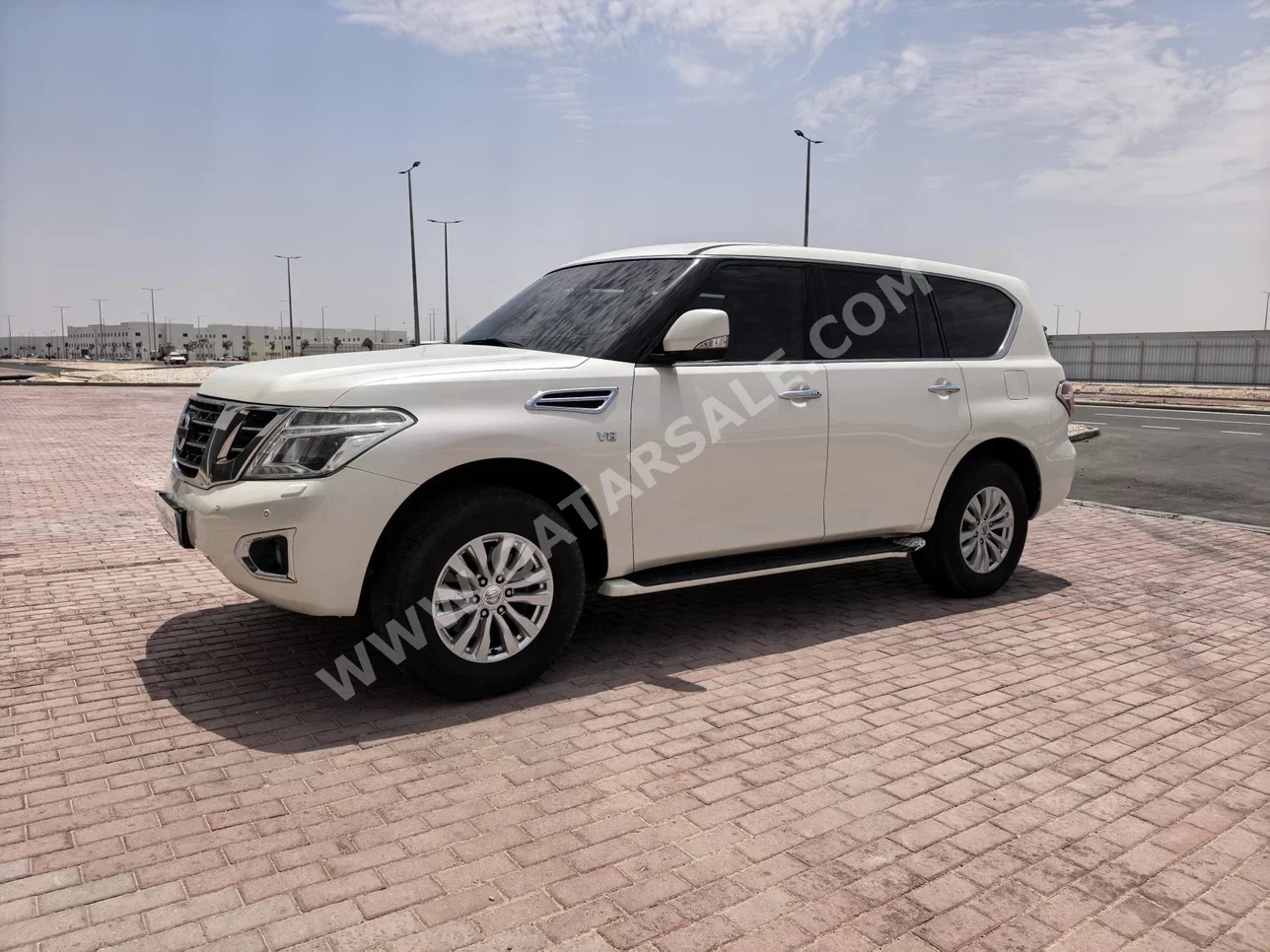 Nissan  Patrol  SE  2016  Automatic  250,000 Km  8 Cylinder  Four Wheel Drive (4WD)  SUV  White