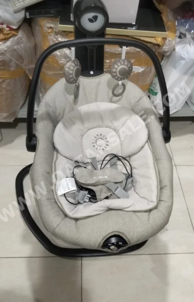 Baby seat / Bouncers and Swings