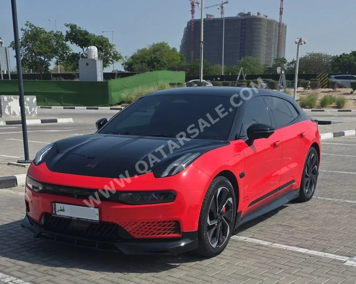 زيكير  001  بريفورمانس  2023  اوتوماتيك  29,000 كم  0 سلندر  دفع كلي مستمر  سيدان  اسود وأحمر