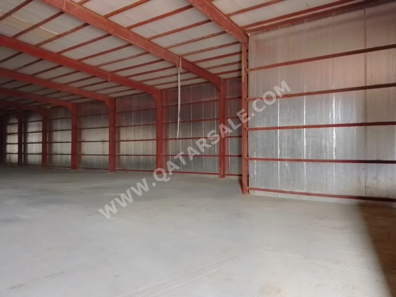 Warehouses & Stores - Al Wakrah  - Barkit Al Awamer  -Area Size: 1800 Square Meter