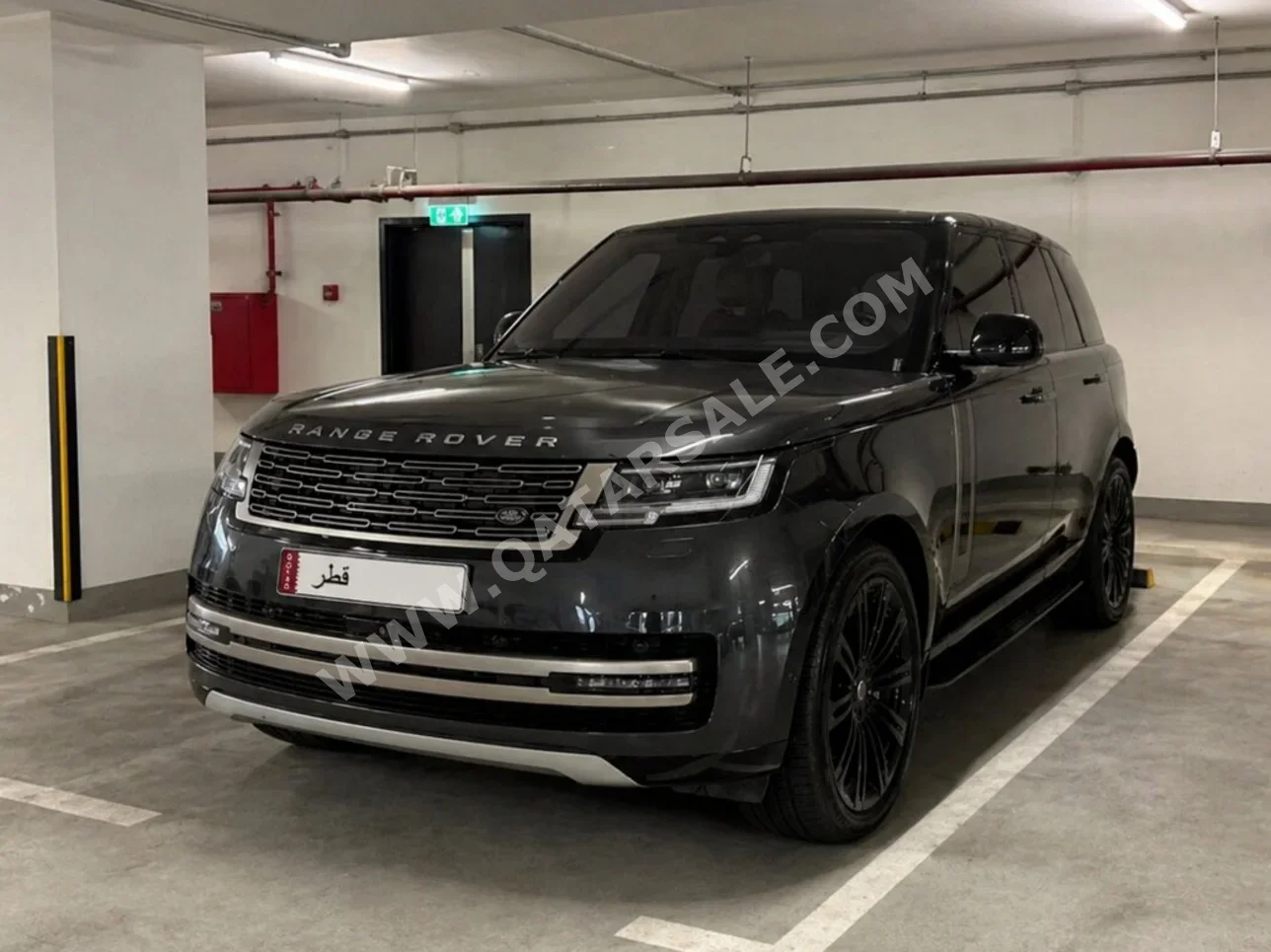 Land Rover  Range Rover  HSE  2023  Automatic  43,678 Km  8 Cylinder  Four Wheel Drive (4WD)  SUV  Carpathian grey  With Warranty
