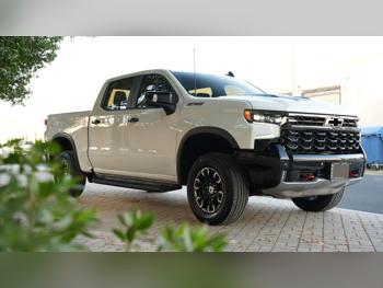 Chevrolet  Silverado  ZR 2  2025  Automatic  6,300 Km  8 Cylinder  Four Wheel Drive (4WD)  Pick Up  White  With Warranty